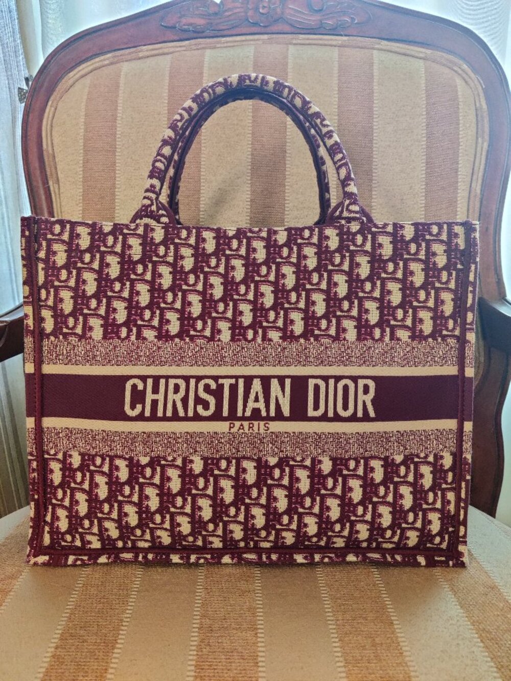 Gorgeous Signature Canvas Tote Bag in Burgundy and Cream